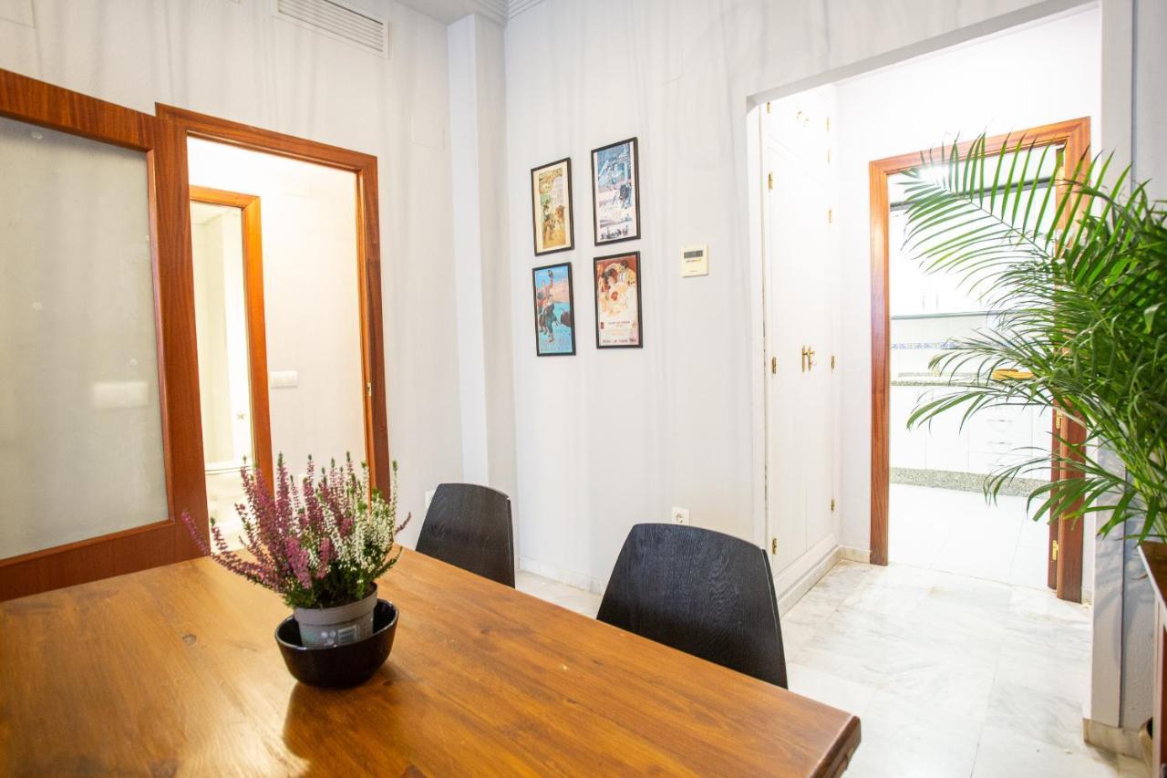 Wish Suite Torres De Sevilla Luaran gambar